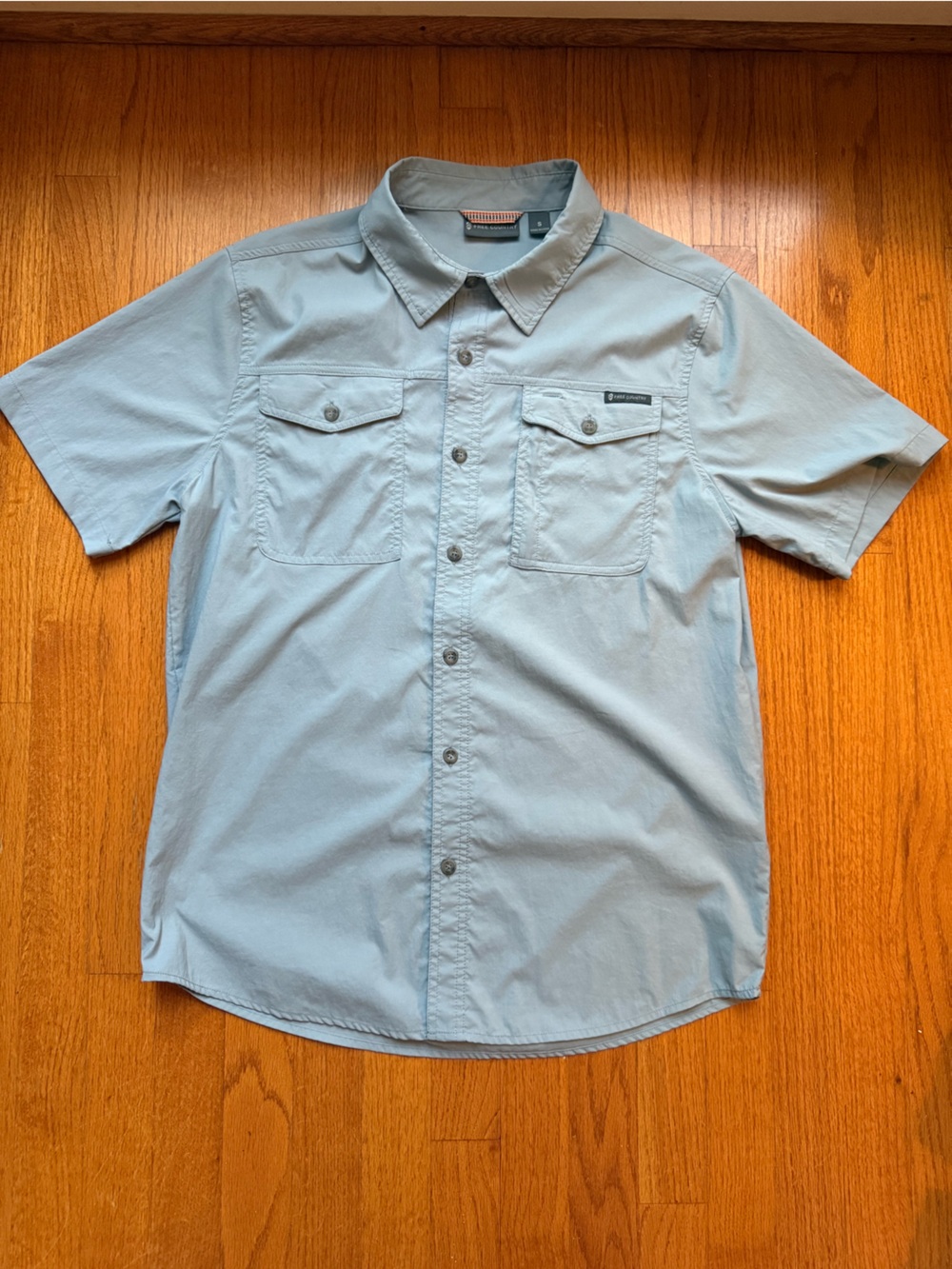 FREE-COUNTRY Men’s light blue button down small howler bros or Poncho lookalike